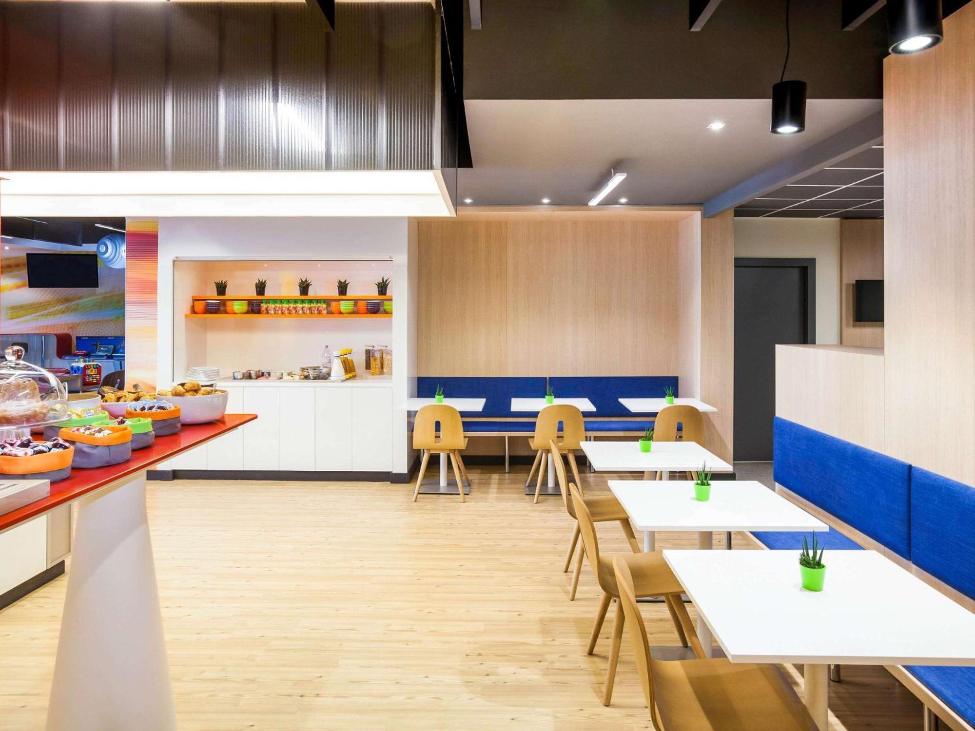 Отель Ibis Styles Mulhouse Centre Gare Экстерьер фото